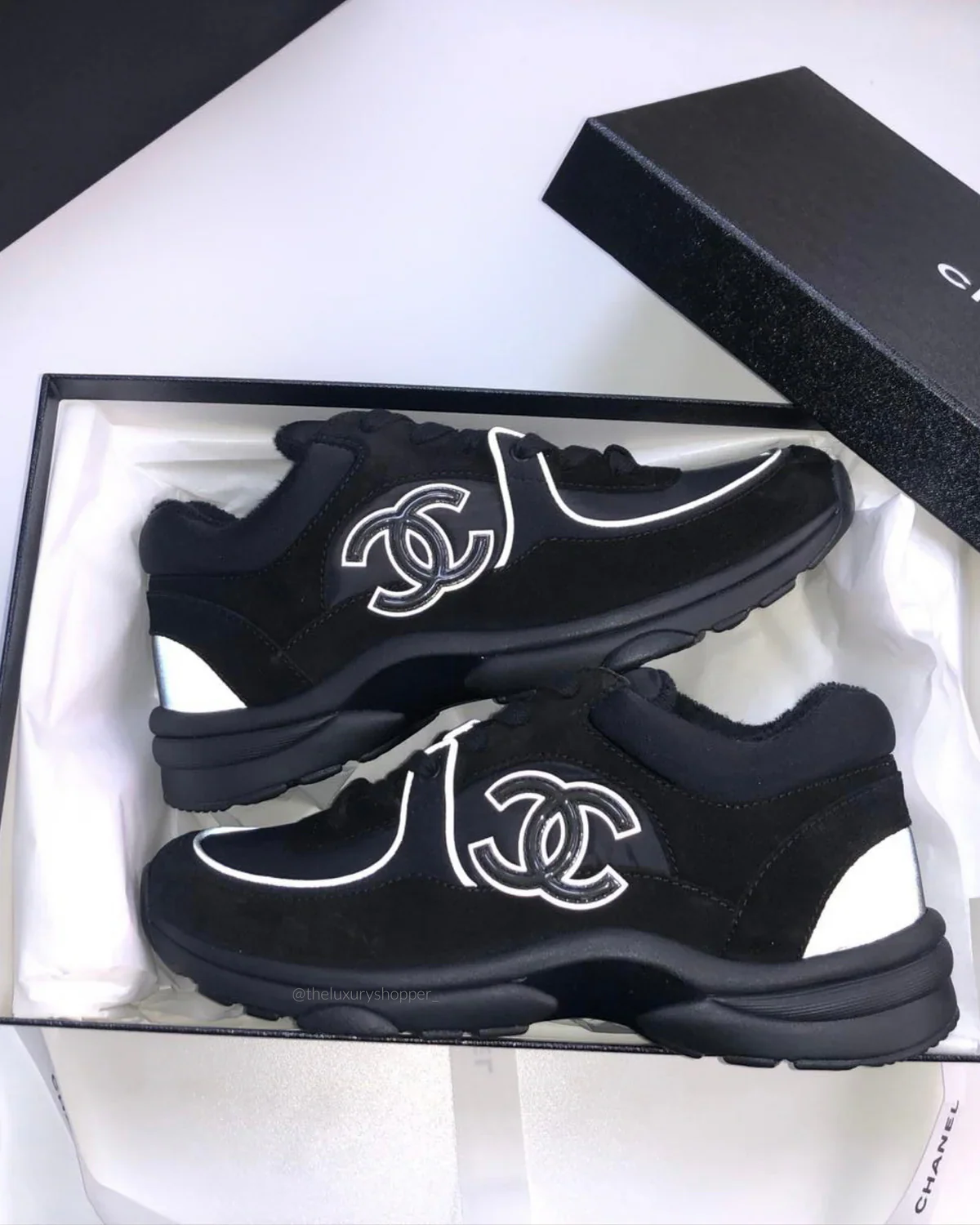 Chanel CC Runner Black Réfléchissante