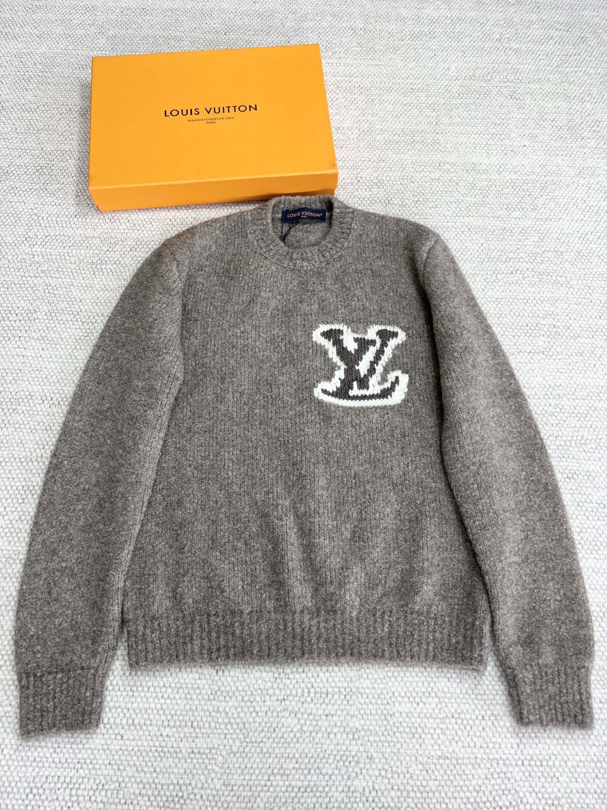 Pull LV Gris