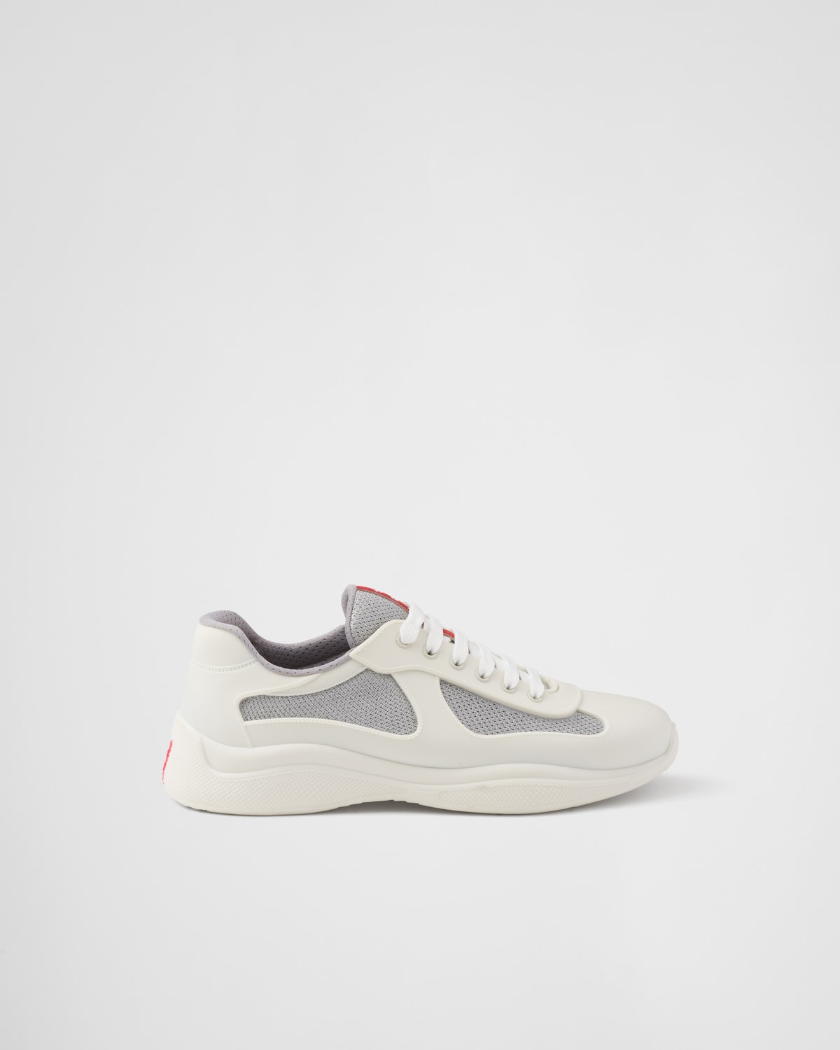 Prada America’s Cup en Gomme Crème