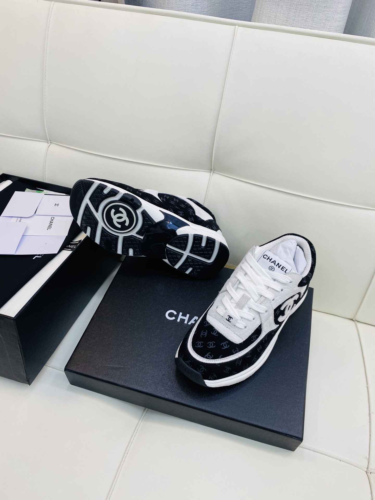 Chanel CC Runner